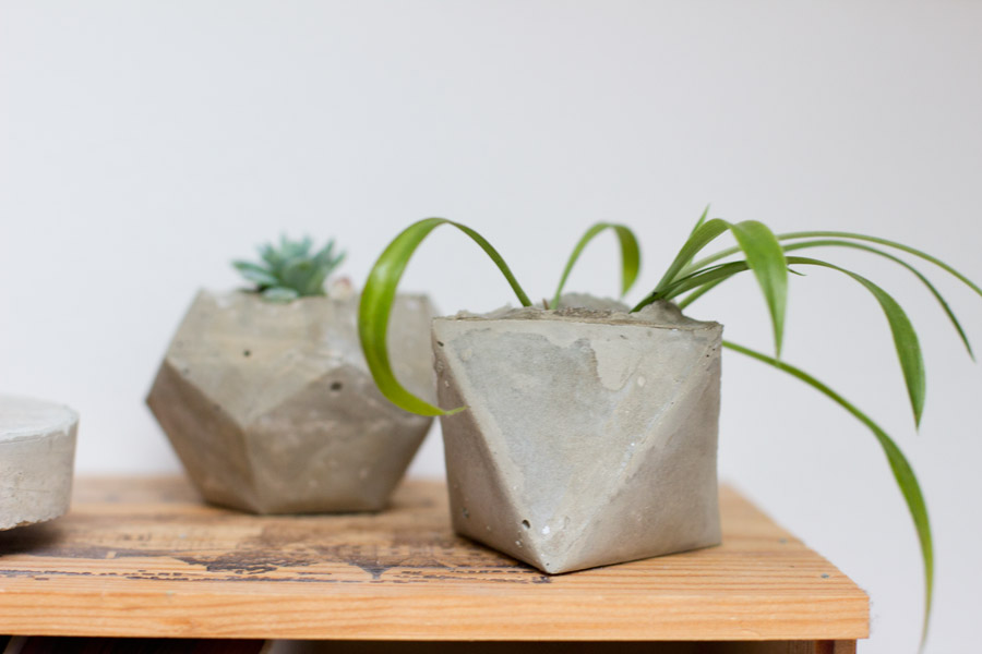 Diy geometrical concrete cemente planters