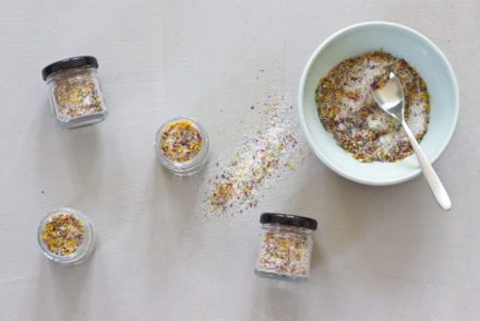 Make your own flower salt | LOOK WHAT I MADE ...