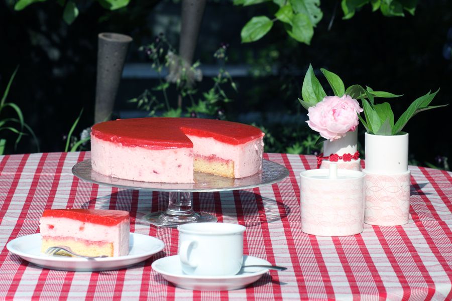 strawberry_cake1