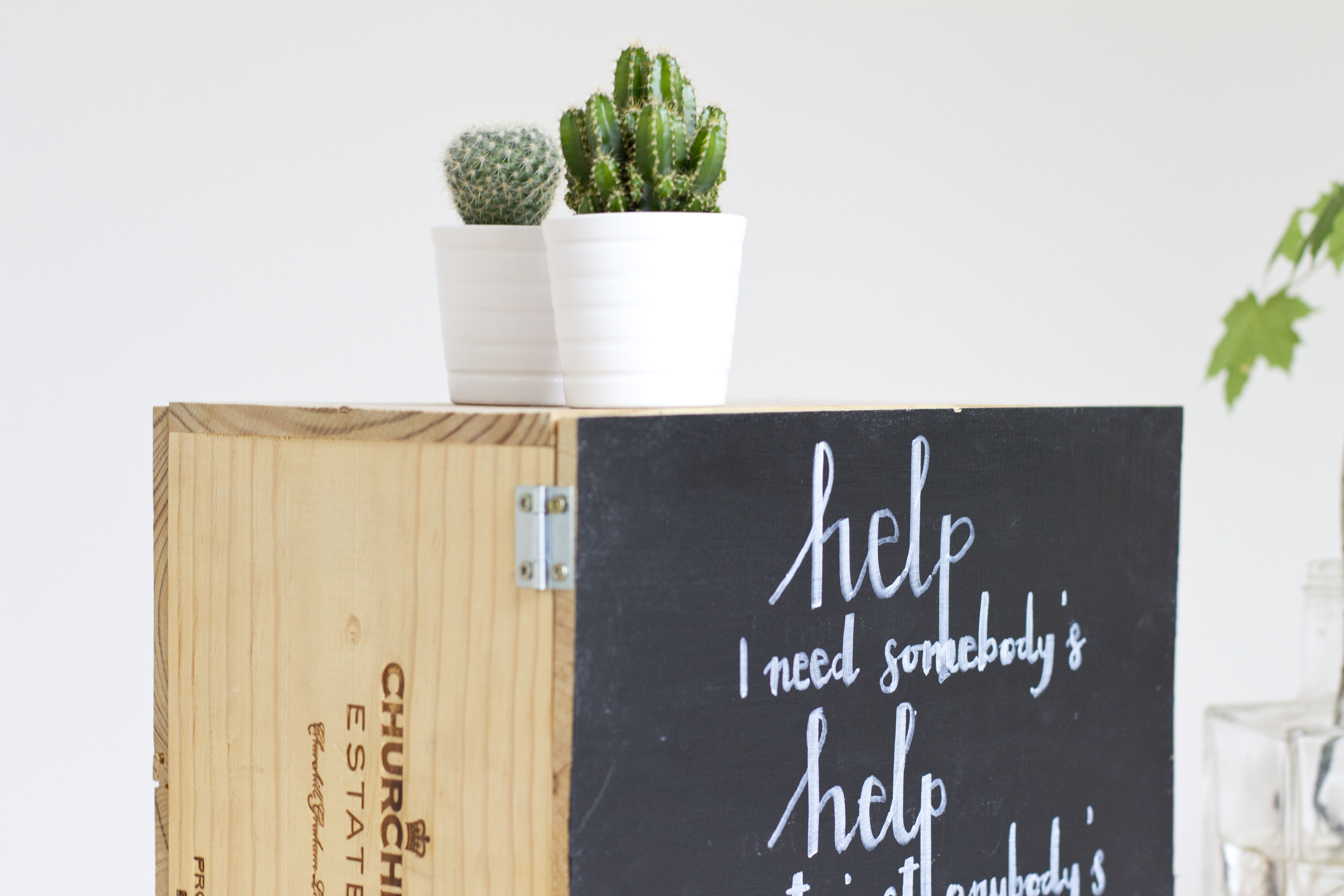 Detailed DIY tutorial for a upcycled wine box | LOOK WHAT I MADE ...