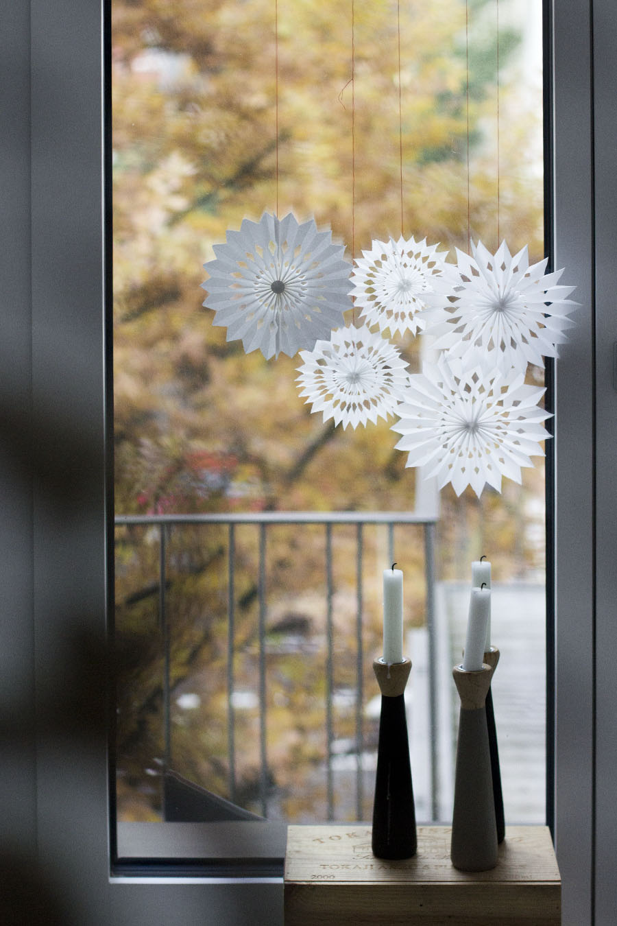 diytissuepapersnowflakestutoriallookwhatimade LOOK WHAT I