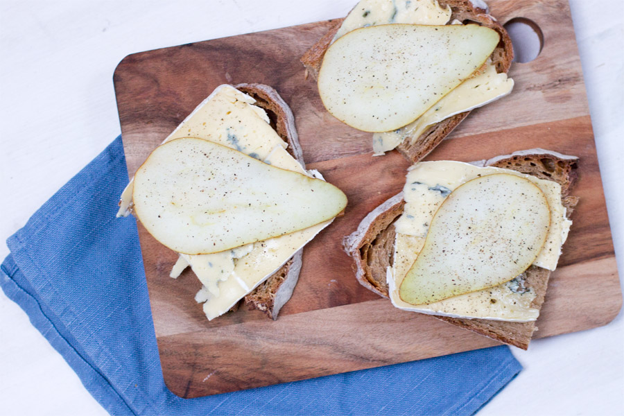 My favorite sandwich: blue cheese with pear