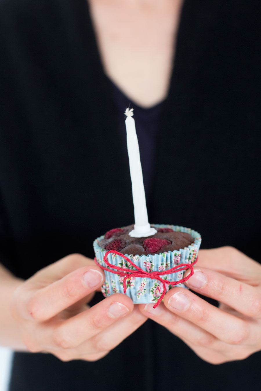 chocolate-raspberry-bownie-birthday-cupcake