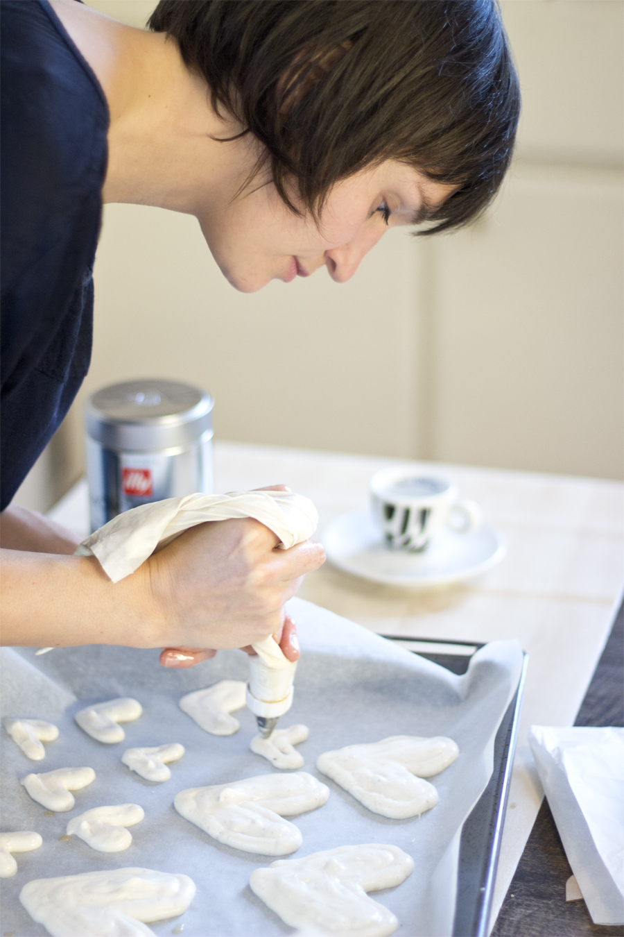 Valentine's Day dessert idea: Coffee meringue with blood oranges | LOOK WHAT I MADE ...