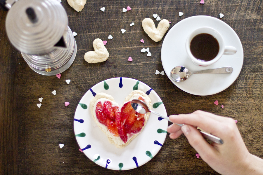 Valentine's Day dessert idea: Coffee meringue with blood oranges | LOOK WHAT I MADE ...