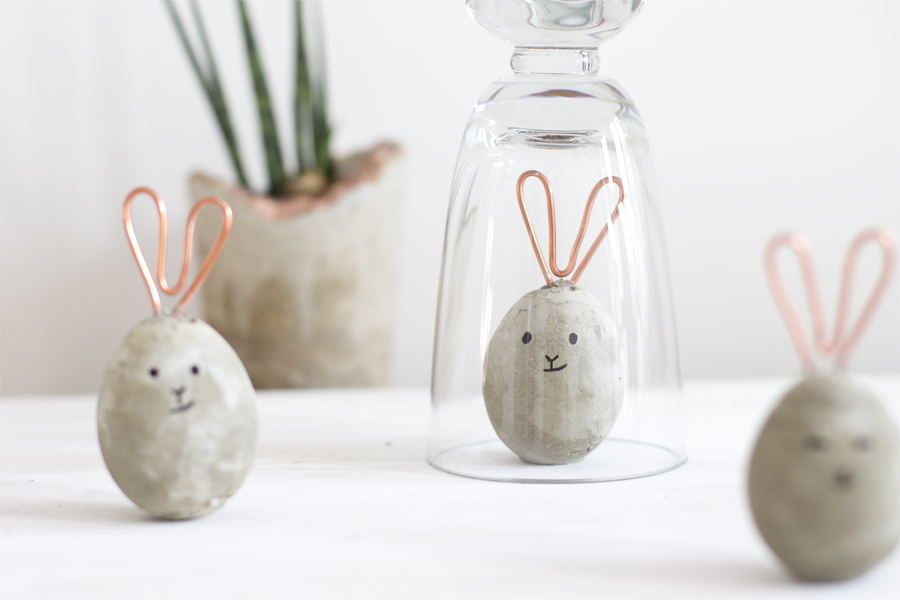 DIY copper and concrete Easter bunnies | LOOK WHAT I MADE ...