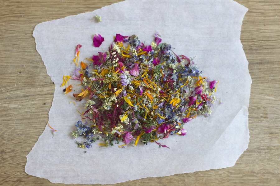 Make your own flower salt | LOOK WHAT I MADE ...
