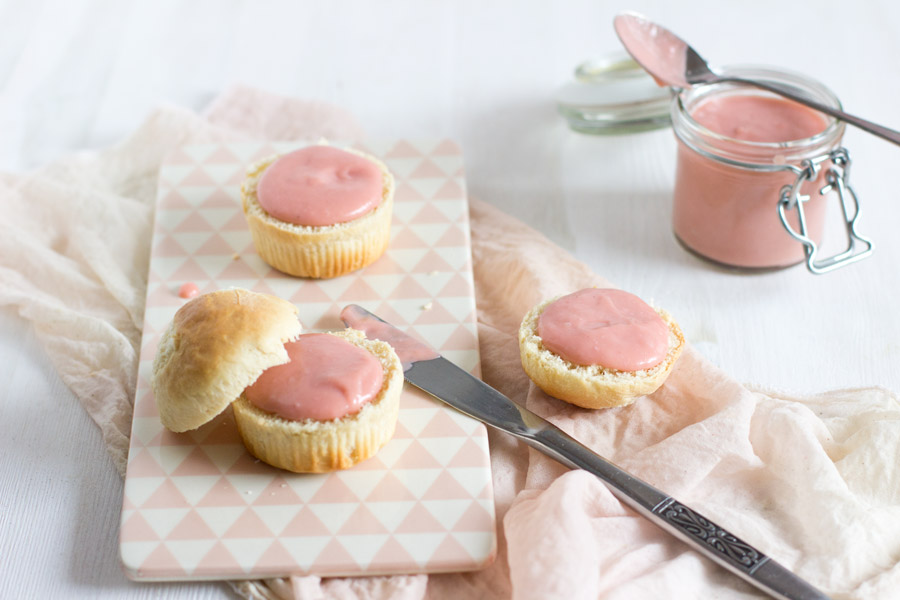 easy and fresh rhubarb curd recipe - perfect for every summer dessert