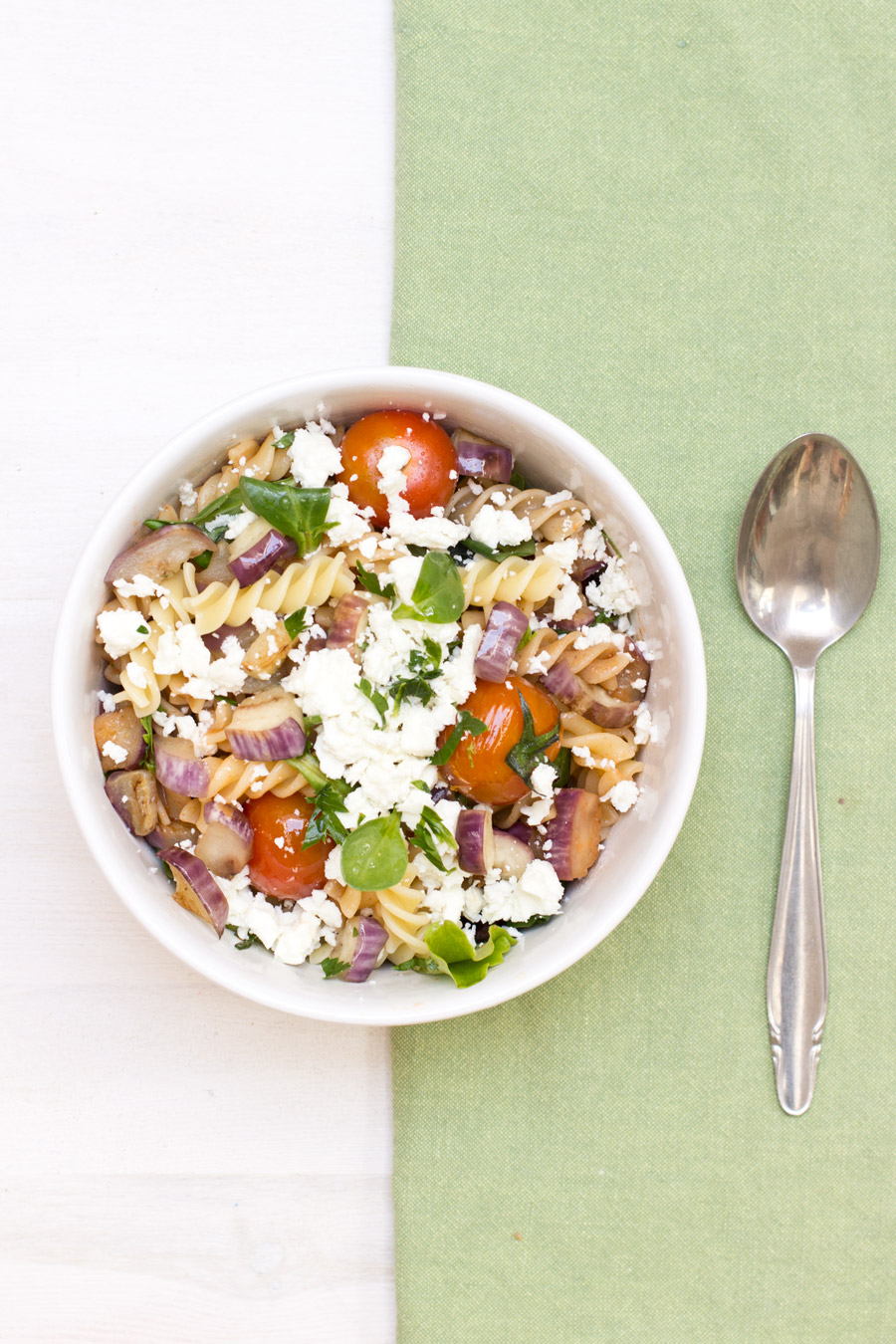 For an easy and quick office lunch whip up this delicious and healthy eggplant pasta salad | full recipe on the blog