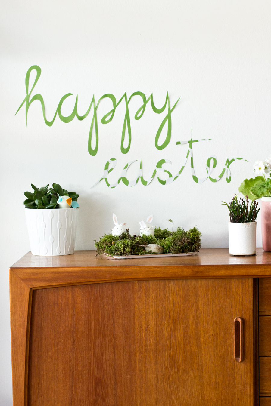 Happy Easter! Wall paper mural DIY tutorial | LOOK WHAT I MADE ...