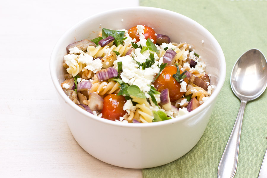 For an easy and quick office lunch whip up this delicious and healthy eggplant pasta salad | full recipe on the blog