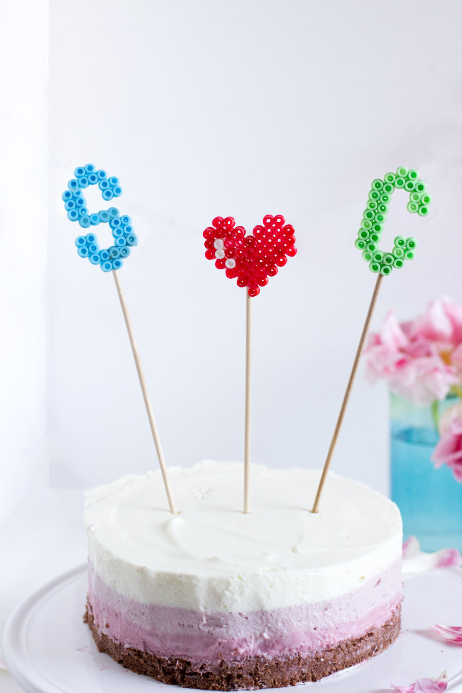 love-themed-ironing-beads-cake-toppers