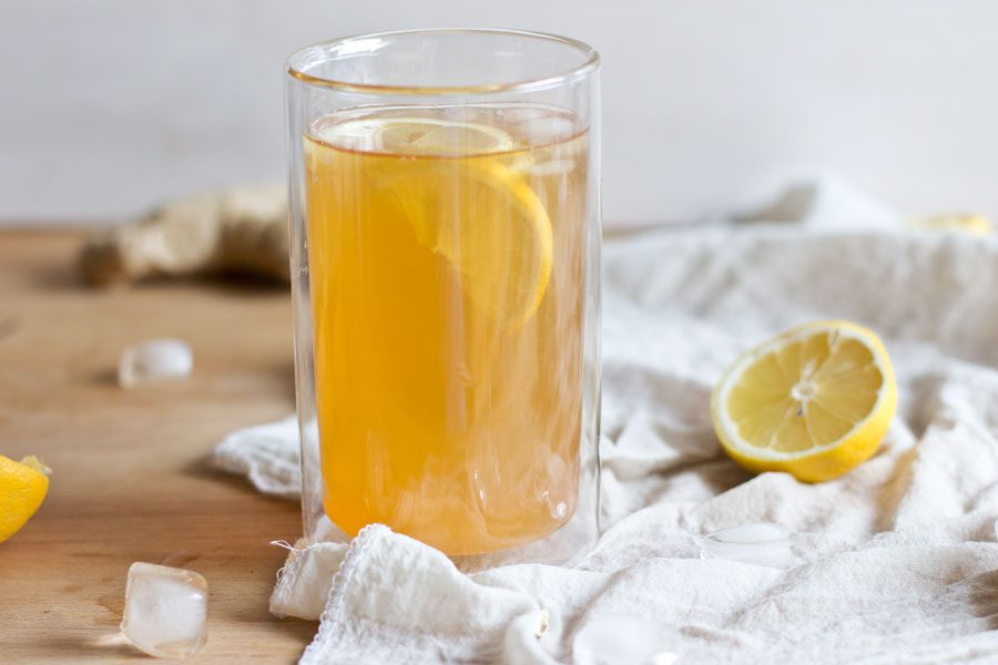 For a refreshing summer drink make this no-sugar lemon and ginger ice tea – done in 10 mins!