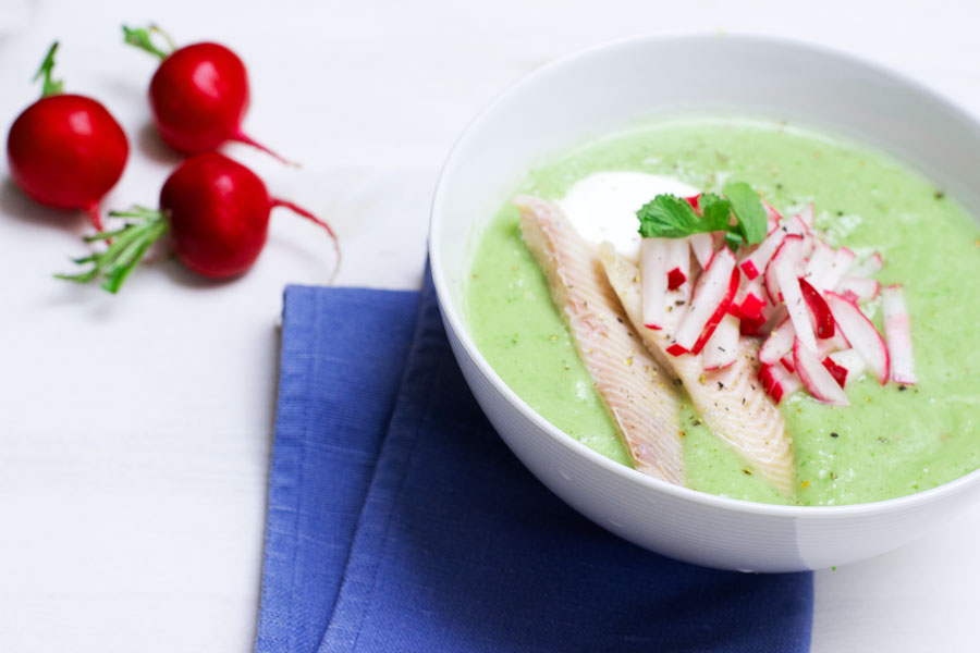 Healthy Home Office Lunch: cucumber and avocado cold soup with mint, radish and trout