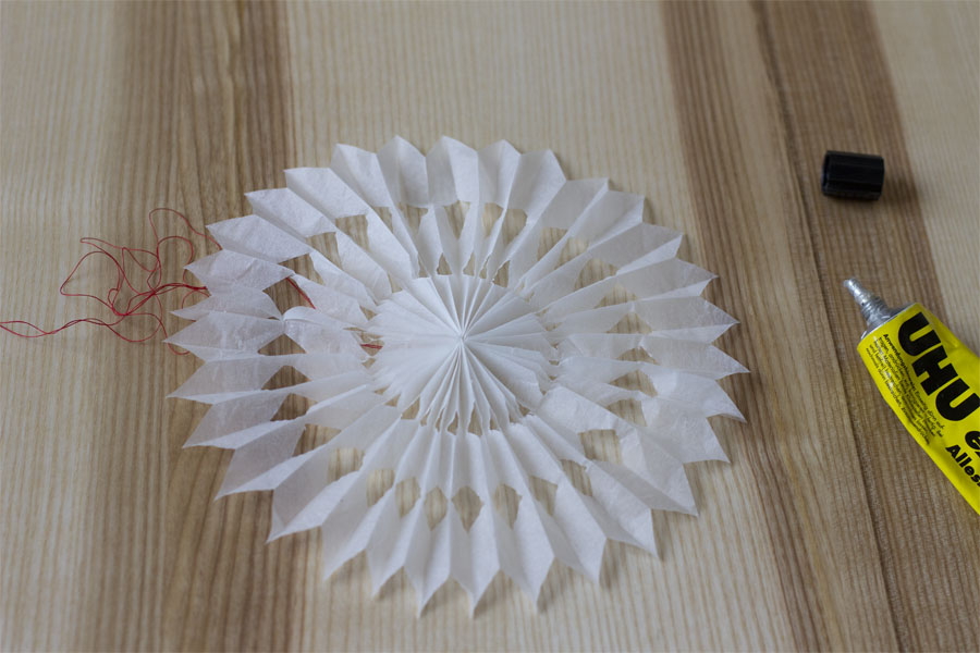 DIY paper snowflake | LOOK WHAT I MADE ...