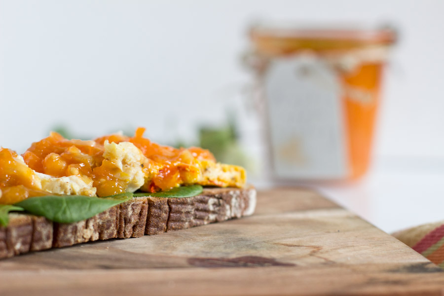 pumpkin-chicken-spinach-sandwich-home-office-lunch-recipe