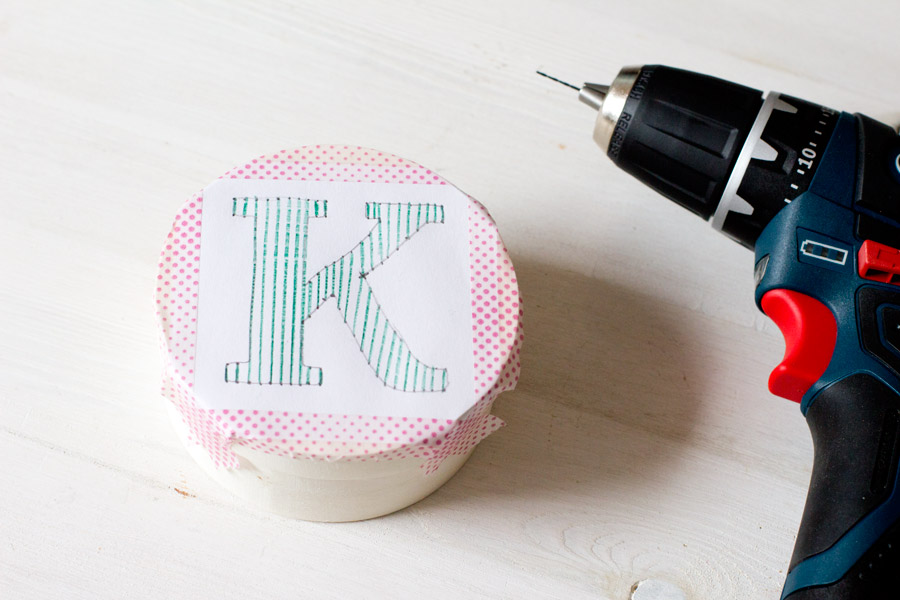 Make yourself a typography inspired wooden box with an initial that means something as a gift wrapping or storage box! Full tutorial with lots of pictures on the blog.