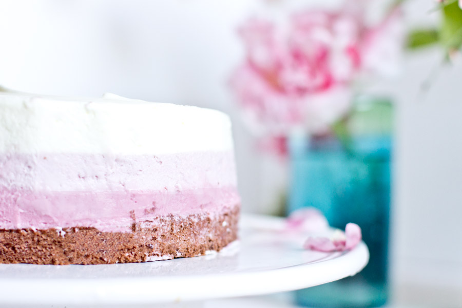 three-layered cherry vanilla cream cake detail