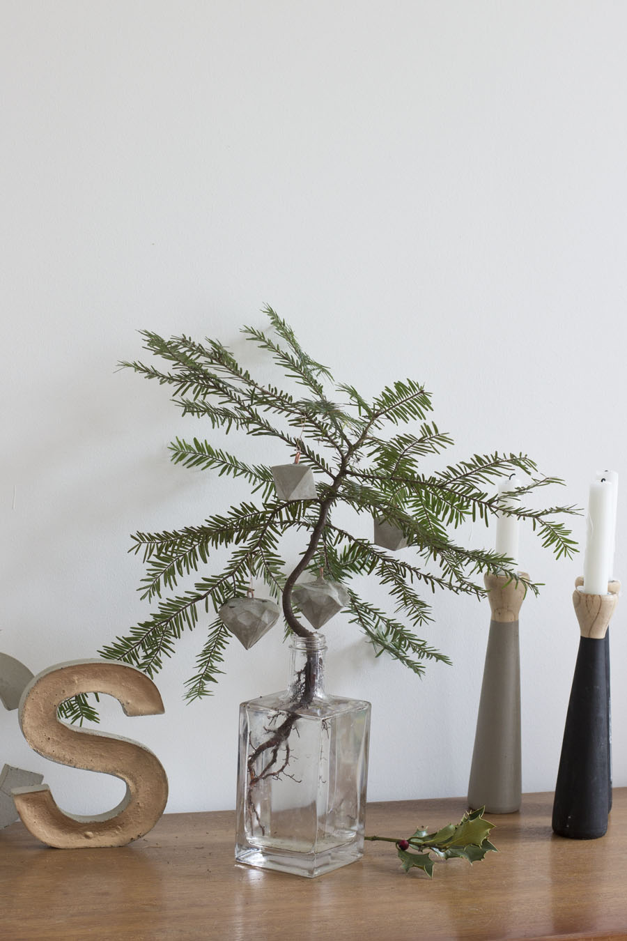 Concrete christmas tree hangers DIY | LOOK WHAT I MADE ...